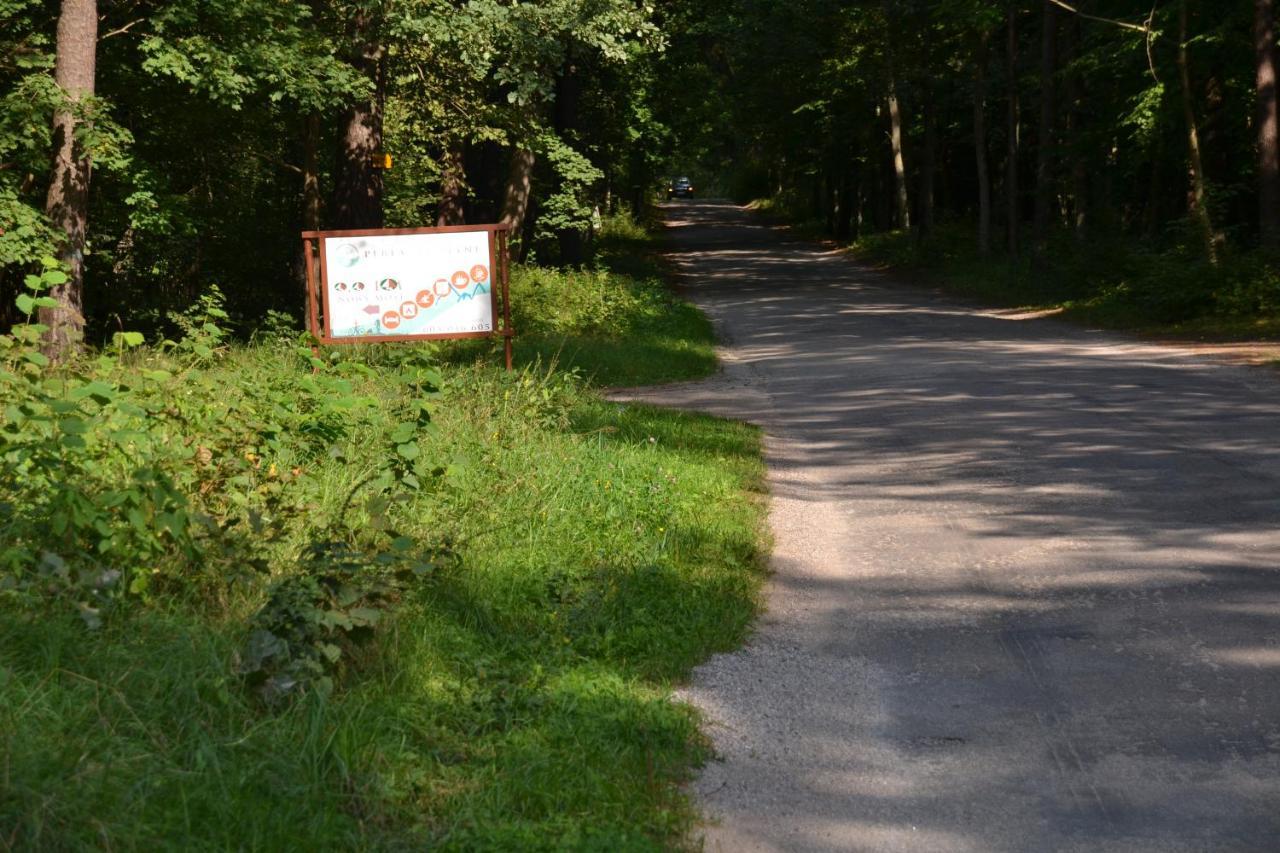 Osrodek Wypoczynkowo-Turystyczny Perla Krutyni Hotell Nowy Most Exteriör bild
